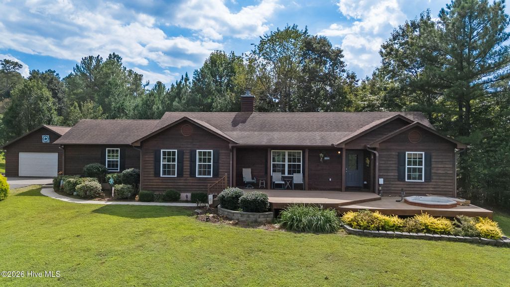 138 Foothill Estates Lane, Murphy, NC 28906