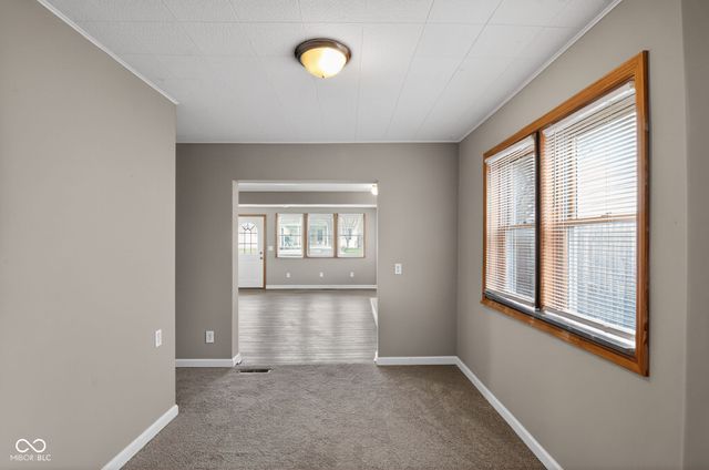 155 S 6th Avenue, Beech Grove, IN 46107