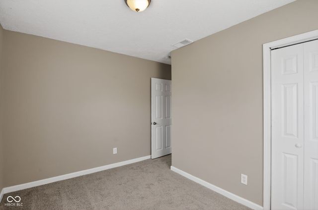 155 S 6th Avenue, Beech Grove, IN 46107
