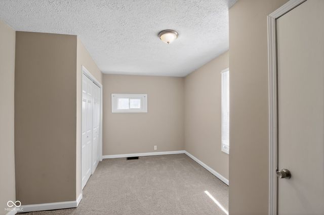 155 S 6th Avenue, Beech Grove, IN 46107