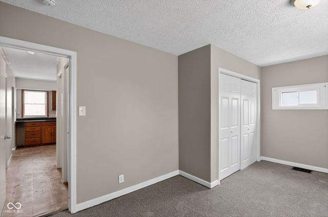 155 S 6th Avenue, Beech Grove, IN 46107