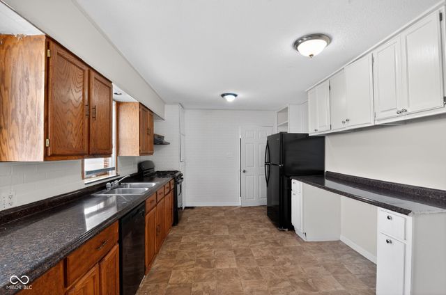 155 S 6th Avenue, Beech Grove, IN 46107