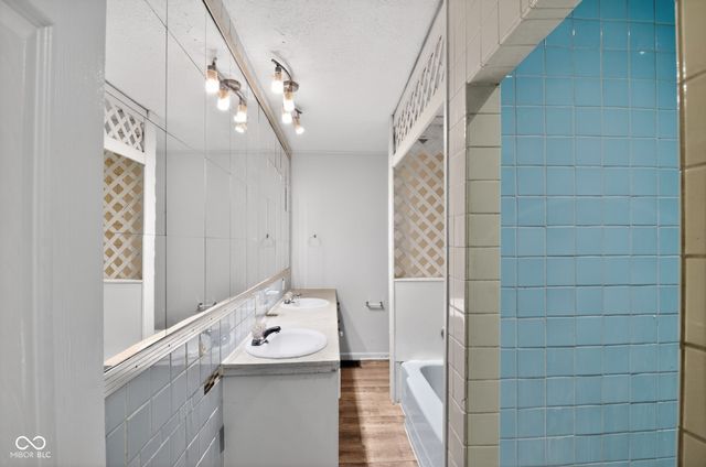 155 S 6th Avenue, Beech Grove, IN 46107
