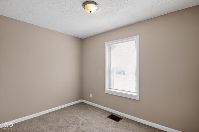 155 S 6th Avenue, Beech Grove, IN 46107