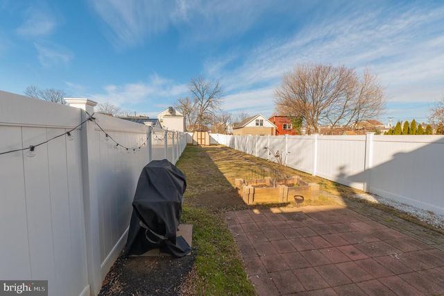 343 BROAD ST, Emmaus, PA 18049