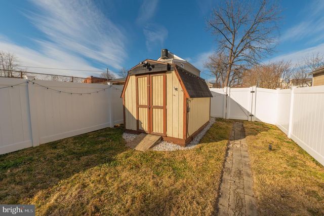 343 BROAD ST, Emmaus, PA 18049