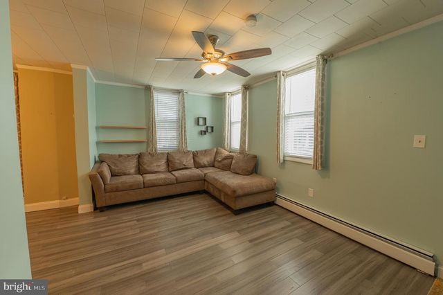 343 BROAD ST, Emmaus, PA 18049