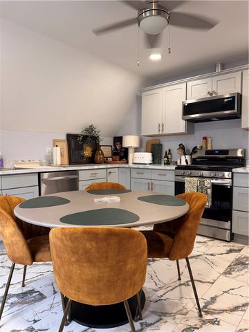 93 Chapin Avenue 3, Providence, RI 02909