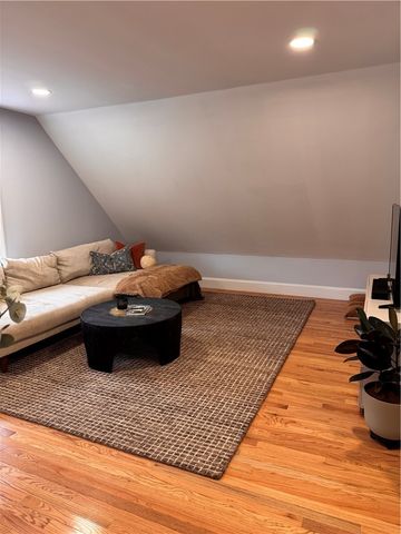 93 Chapin Avenue 3, Providence, RI 02909