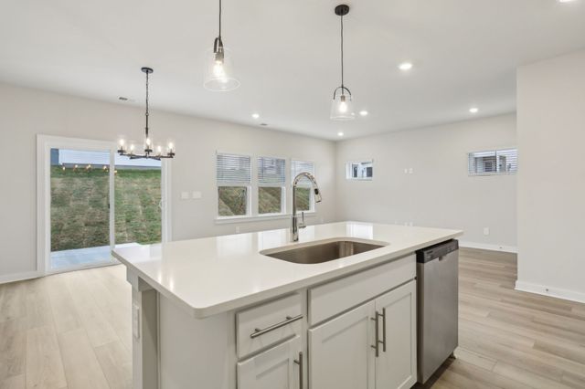 4213 Skyridge Dr, Nashville, TN 37207