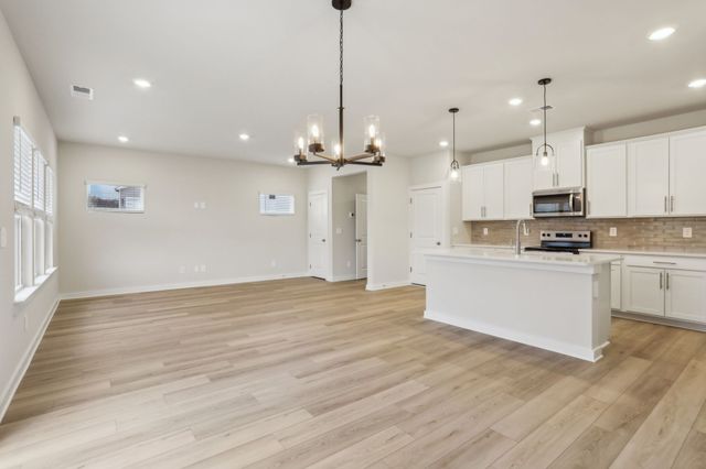 4213 Skyridge Dr, Nashville, TN 37207