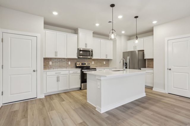 4213 Skyridge Dr, Nashville, TN 37207