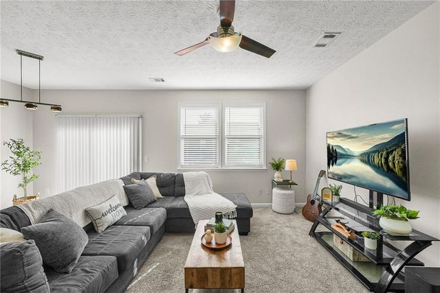 302 Oak Leaf Place, Acworth, GA 30102