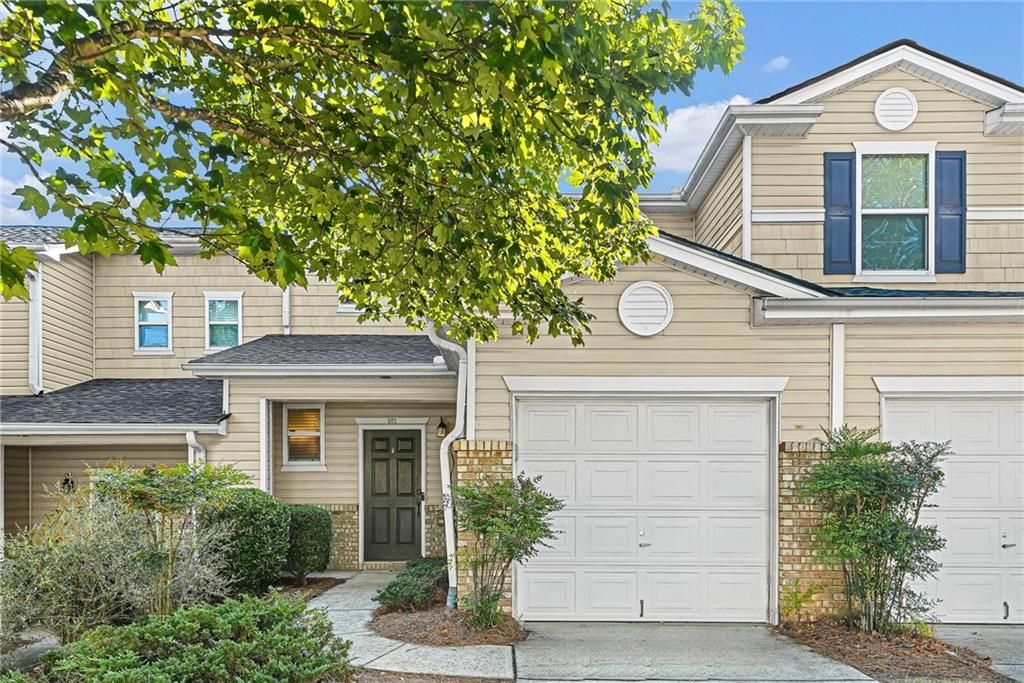 302 Oak Leaf Place, Acworth, GA 30102
