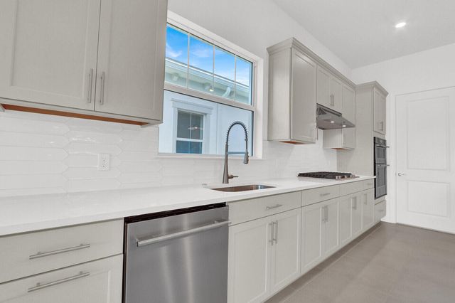 10514 Northbrook Circle, Palm Beach Gardens, FL 33412