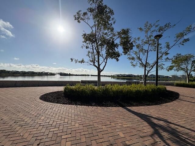 10514 Northbrook Circle, Palm Beach Gardens, FL 33412