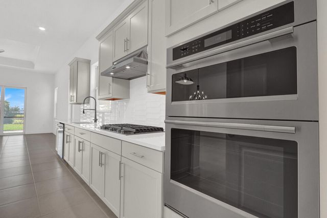 10514 Northbrook Circle, Palm Beach Gardens, FL 33412