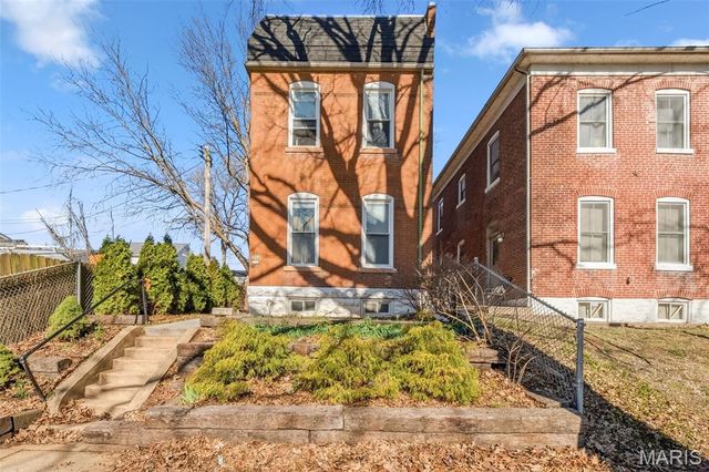 6717 Minnesota Avenue, St Louis, MO 63111