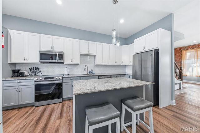 6717 Minnesota Avenue, St Louis, MO 63111