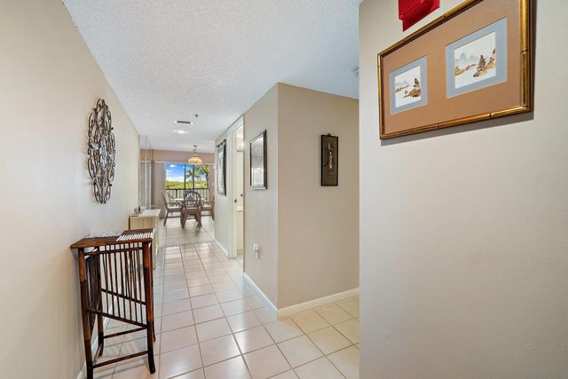 275 Palm Avenue C203, Jupiter, FL 33477