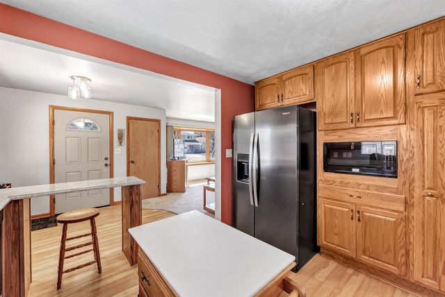 114 W WILSON AVENUE, Appleton, WI 54915