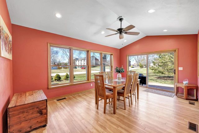 114 W WILSON AVENUE, Appleton, WI 54915