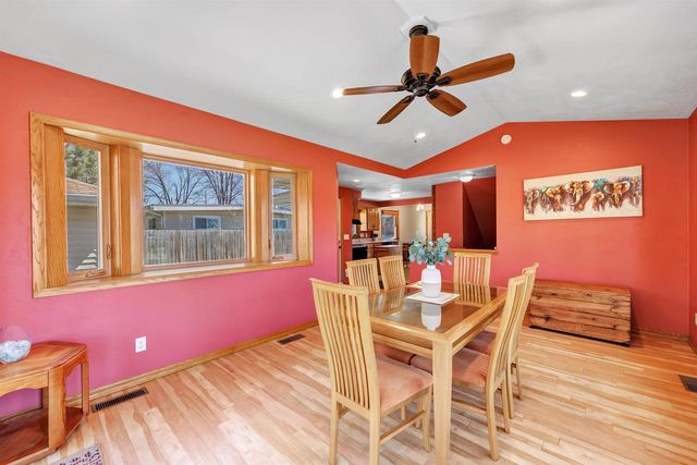 114 W WILSON AVENUE, Appleton, WI 54915