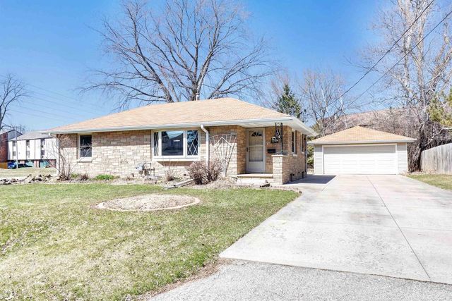 114 W WILSON AVENUE, Appleton, WI 54915