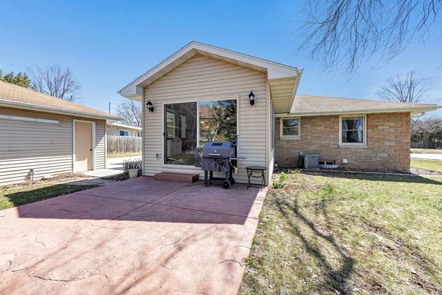 114 W WILSON AVENUE, Appleton, WI 54915
