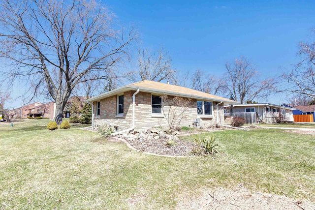 114 W WILSON AVENUE, Appleton, WI 54915