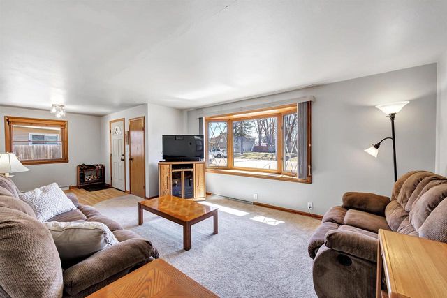 114 W WILSON AVENUE, Appleton, WI 54915
