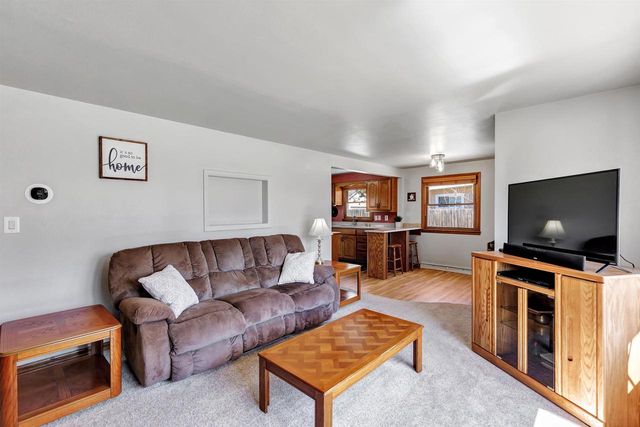 114 W WILSON AVENUE, Appleton, WI 54915