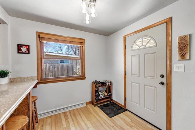 114 W WILSON AVENUE, Appleton, WI 54915