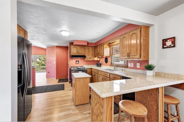 114 W WILSON AVENUE, Appleton, WI 54915