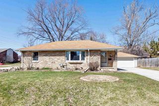 114 W WILSON AVENUE, Appleton, WI 54915
