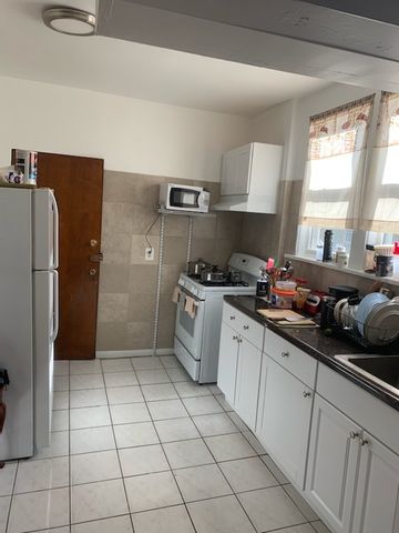 4827 N Spaulding Avenue, Chicago, IL 60625