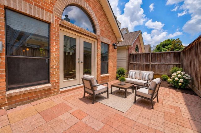 9813 Marlink, Houston, TX 77025