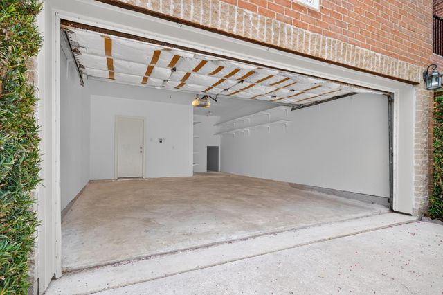 9813 Marlink, Houston, TX 77025