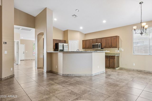 9161 W SALTER Drive, Peoria, AZ 85382