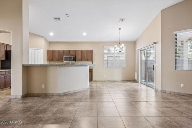9161 W SALTER Drive, Peoria, AZ 85382