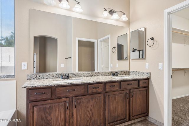 9161 W SALTER Drive, Peoria, AZ 85382