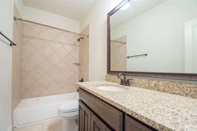 733 Poncho Lane, Fort Worth, TX 76052