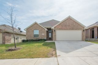 733 Poncho Lane, Fort Worth, TX 76052