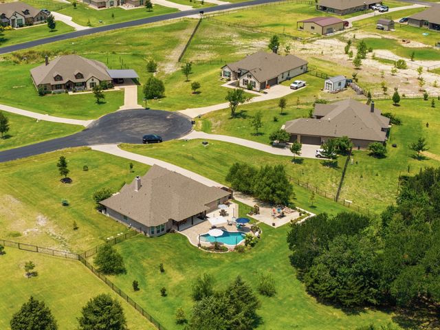 2711 Naomi Court, Farmersville, TX 75442