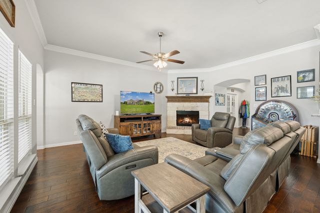 2711 Naomi Court, Farmersville, TX 75442