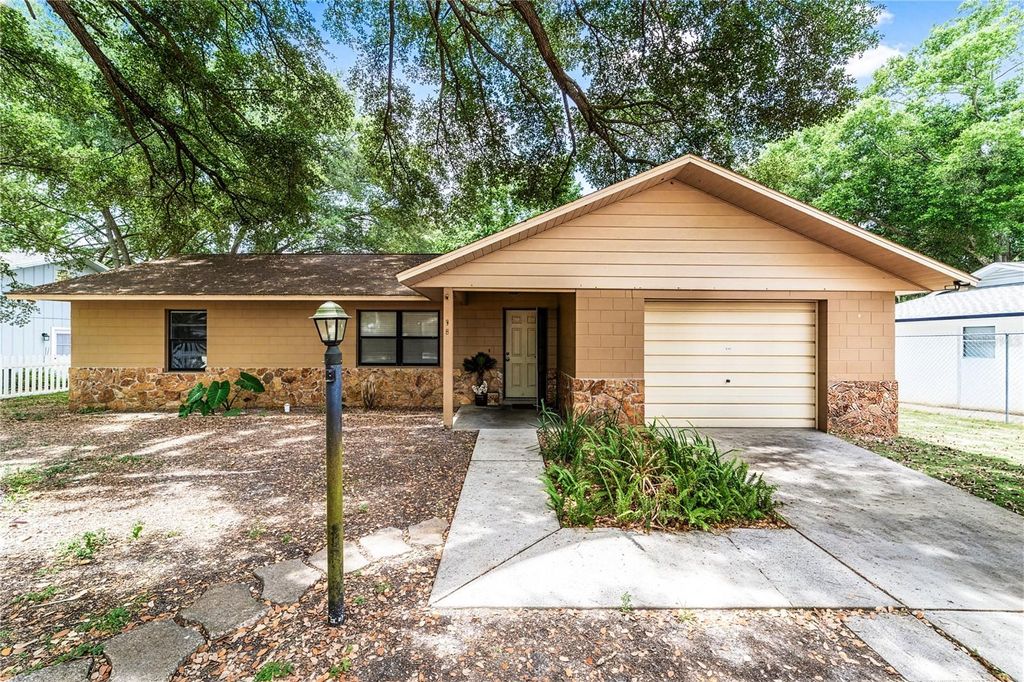 38 ALMOND PASS DRIVE, Ocala, FL 34472