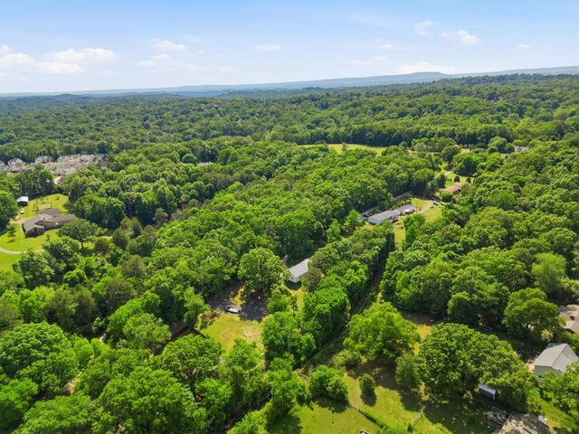 2404 Dove Lane, Chattanooga, TN 37421