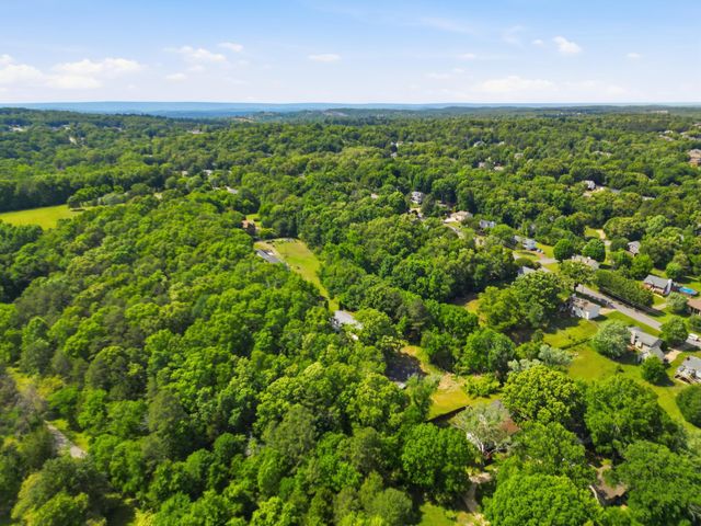2404 Dove Lane, Chattanooga, TN 37421