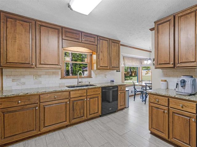 316 Satie Creek Way, Mcdonough, GA 30253