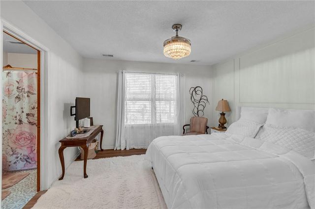 19624 E 7th Street Court N, Independence, MO 64056